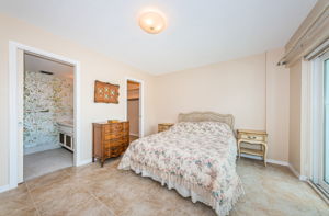 Primary Bedroom 1c-2
