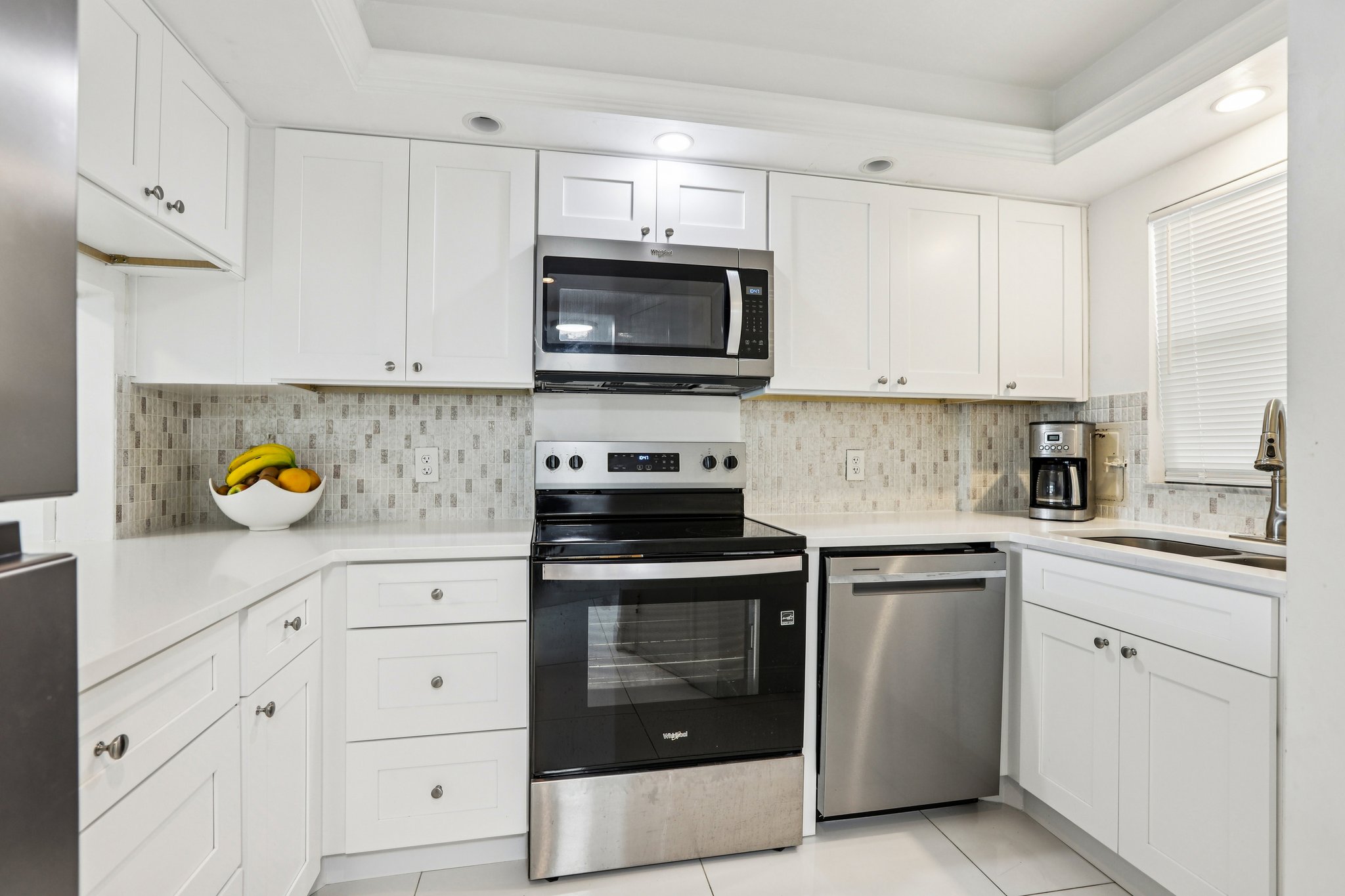 N Shore Dr-S2701-017.jpg