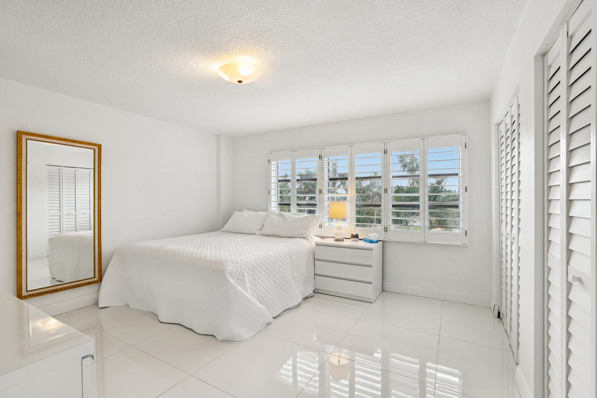 N Shore Dr-S2701-019.jpg