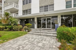 N Shore Dr-S2701-002.jpg