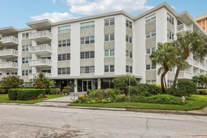 N Shore Dr-S2701-004.jpg