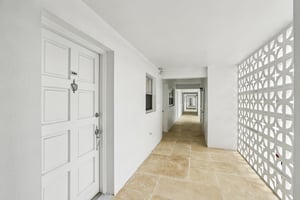 N Shore Dr-S2701-008.jpg