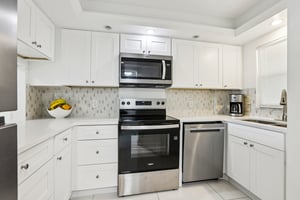 N Shore Dr-S2701-017.jpg