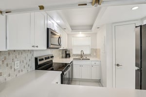 N Shore Dr-S2701-018.jpg