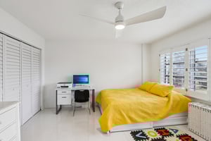 N Shore Dr-S2701-023.jpg