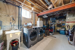  Photo 44