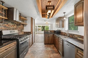 River Bend Dr-S2606-016.jpg