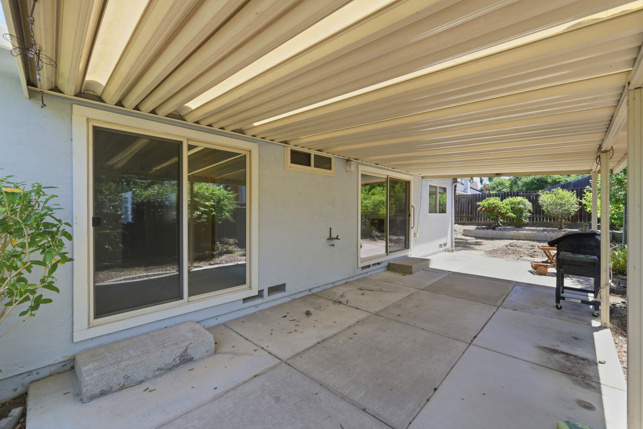035_F8_1100 Shaddick Dr