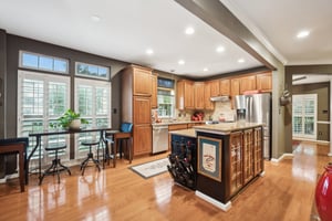 Kitchen/Breakfast Area