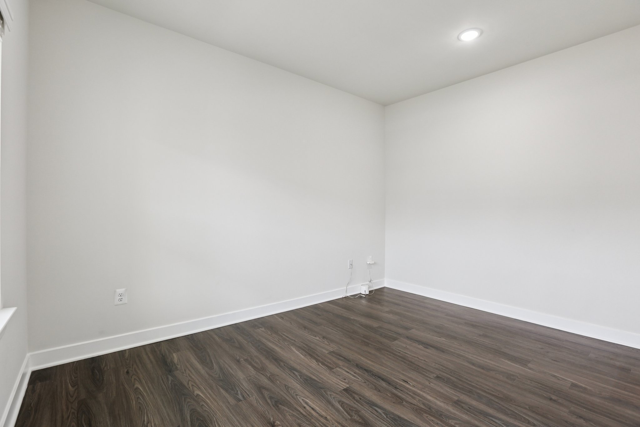 Corner Stone Ln-S0304-018.jpg