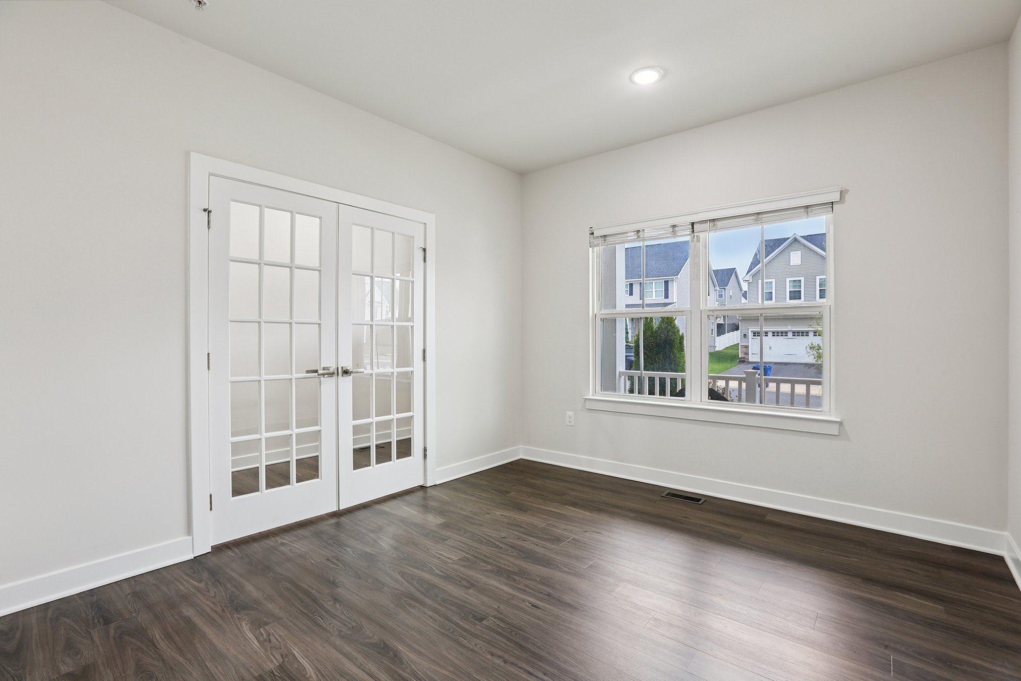 Corner Stone Ln-S0304-019.jpg