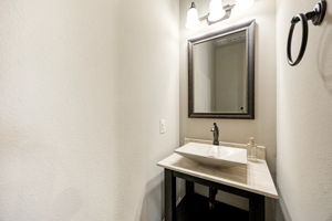  Photo 34