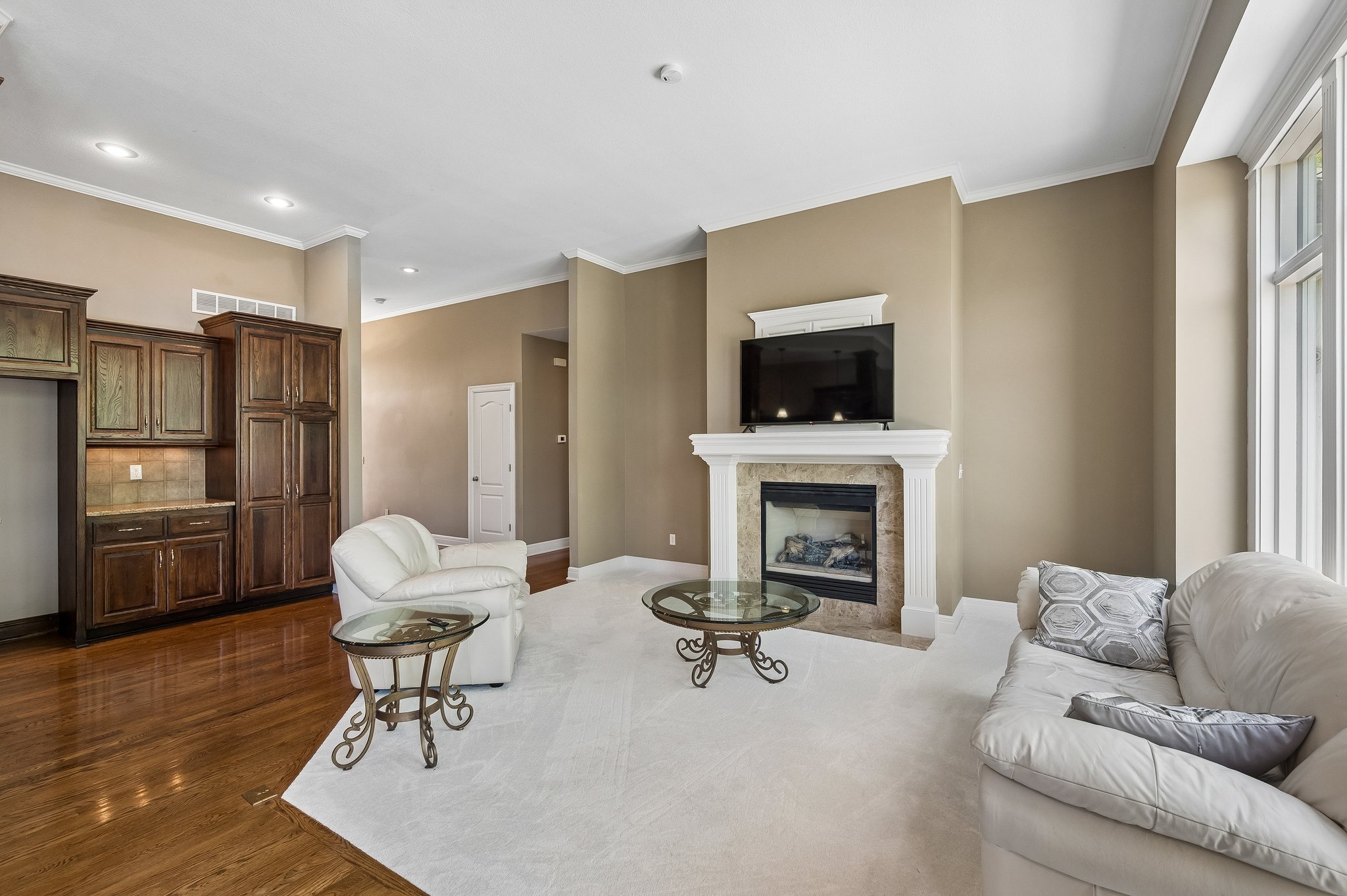 8722 - 11005 N Cosby Ave_006.jpg