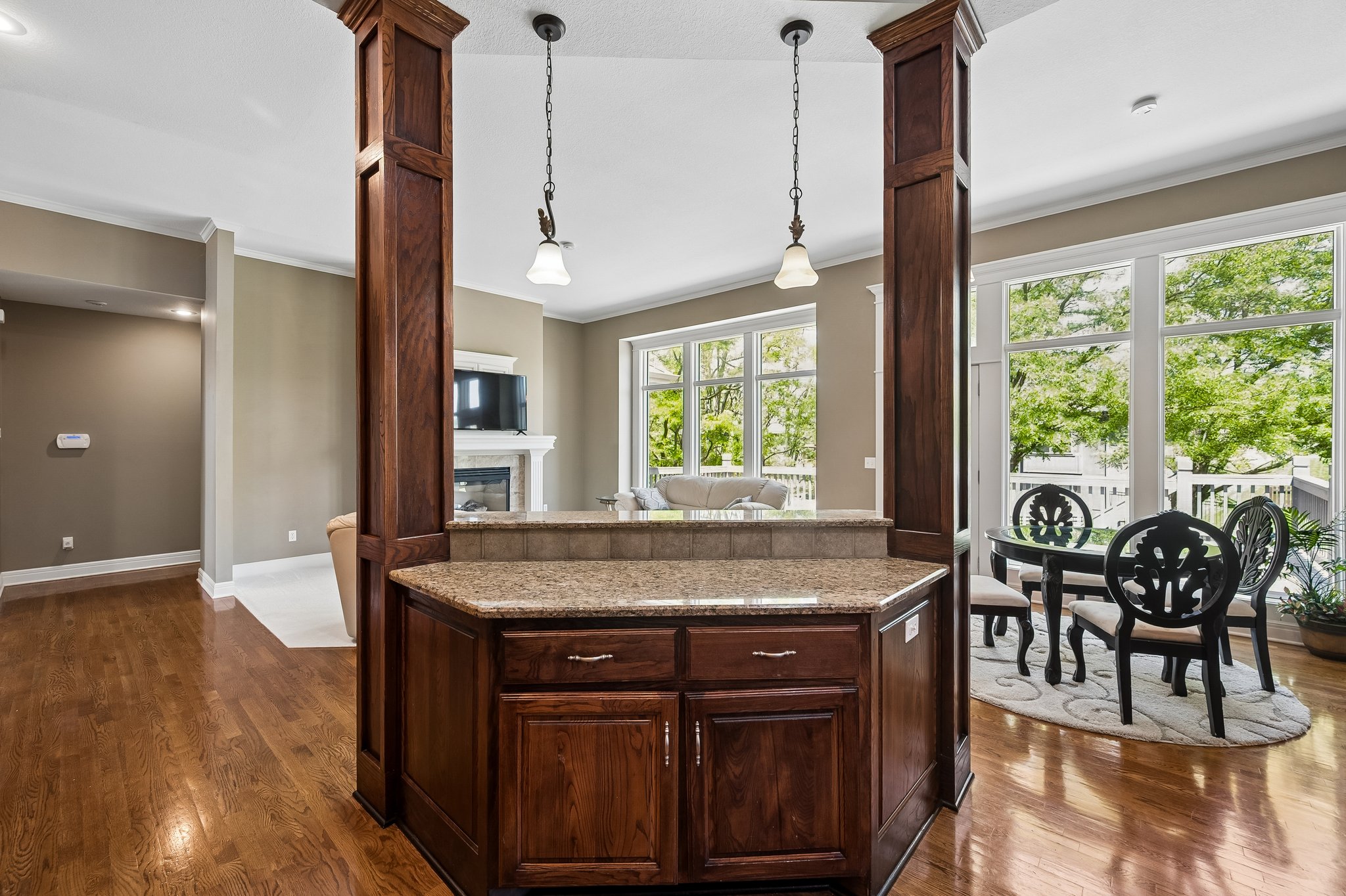 8722 - 11005 N Cosby Ave_009.jpg