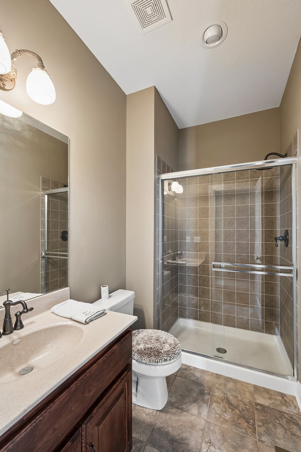 8722 - 11005 N Cosby Ave_017.jpg