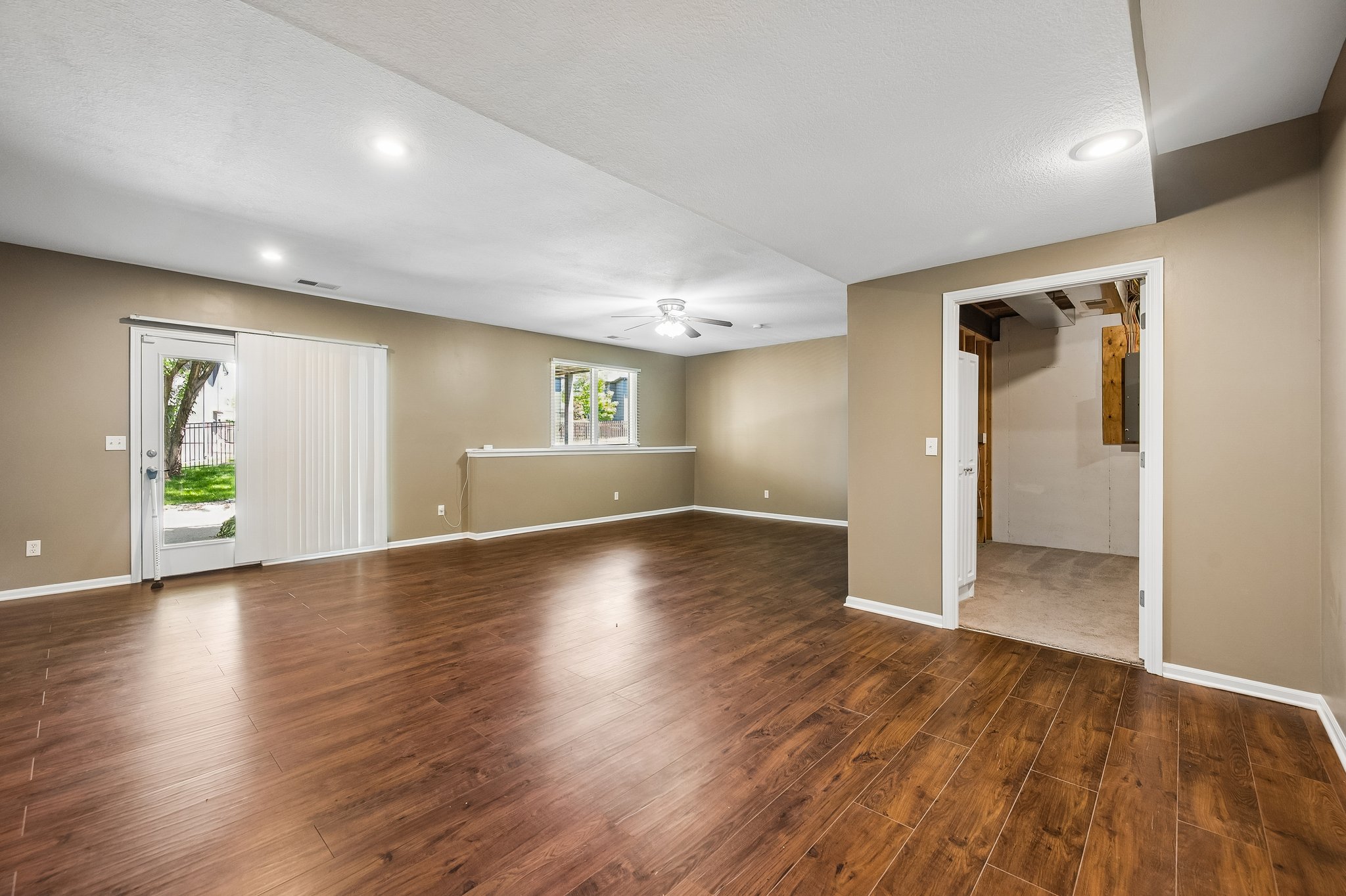 8722 - 11005 N Cosby Ave_024.jpg