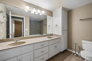 8722 - 11005 N Cosby Ave_020.jpg