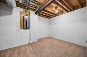 8722 - 11005 N Cosby Ave_027.jpg
