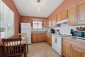 W Windsor Dr-S1902-012.jpg