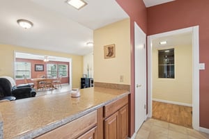 W Windsor Dr-S1902-014.jpg