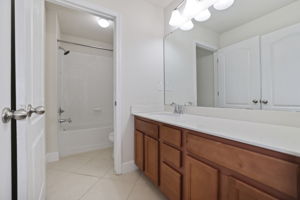 Bathroom 2 - 495A8405 (1)