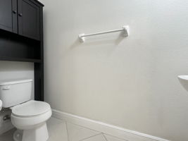 Bathroom 3 - IMG_0328