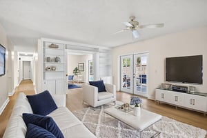 11009 Cinderlane Pl (20 of 58) virtually staged.jpeg