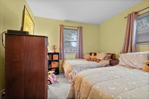  Photo 32