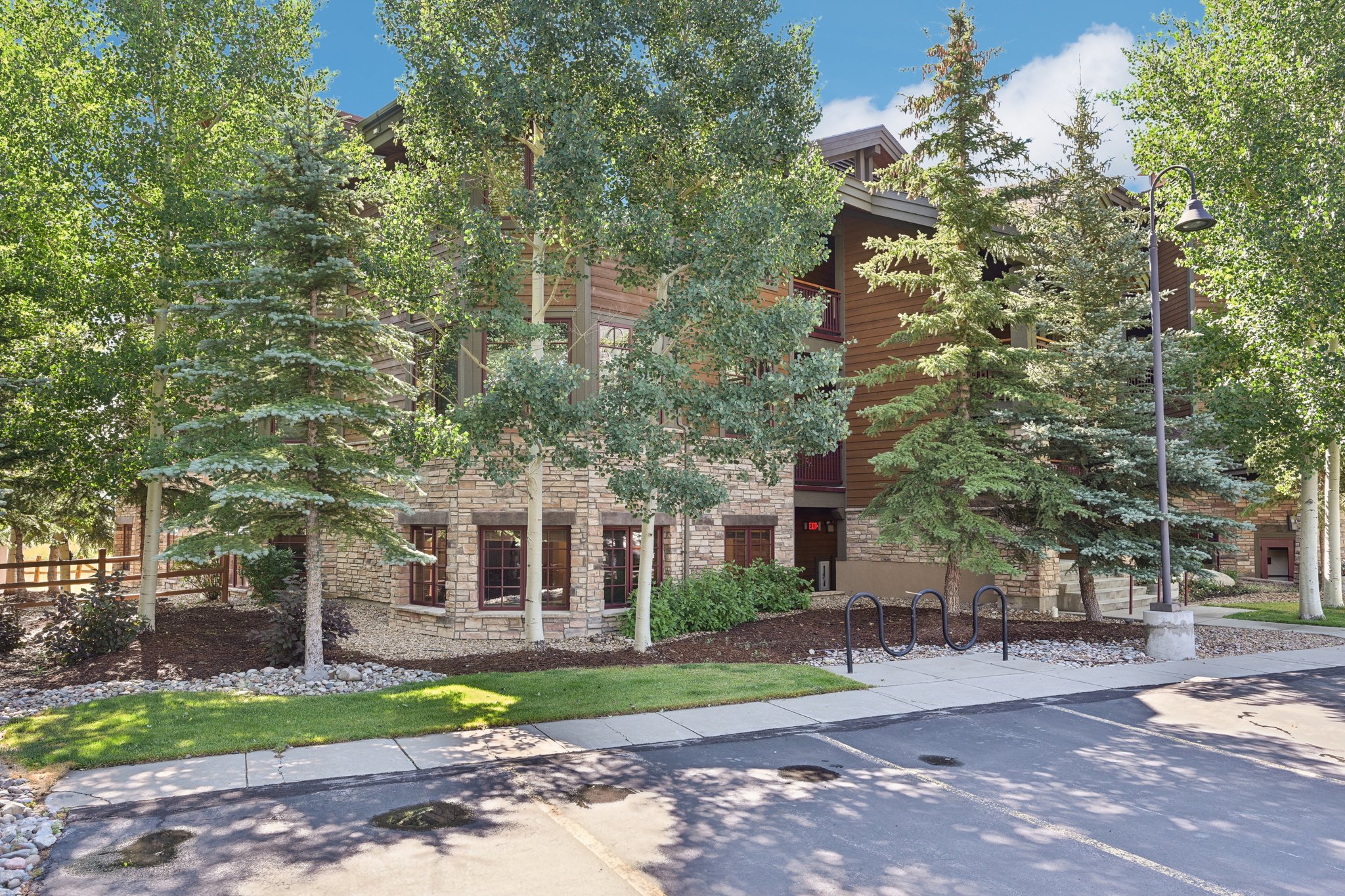 9000 Divide 101-002.jpg