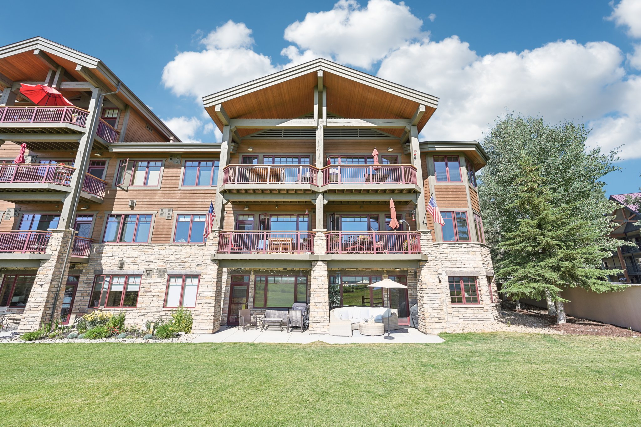 9000 Divide 101-037.jpg