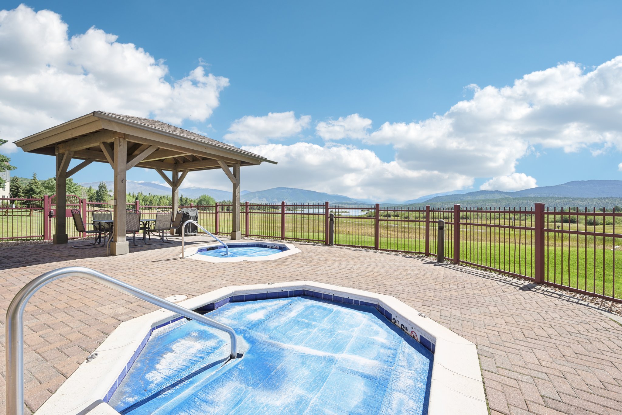 9000 Divide 101-052.jpg