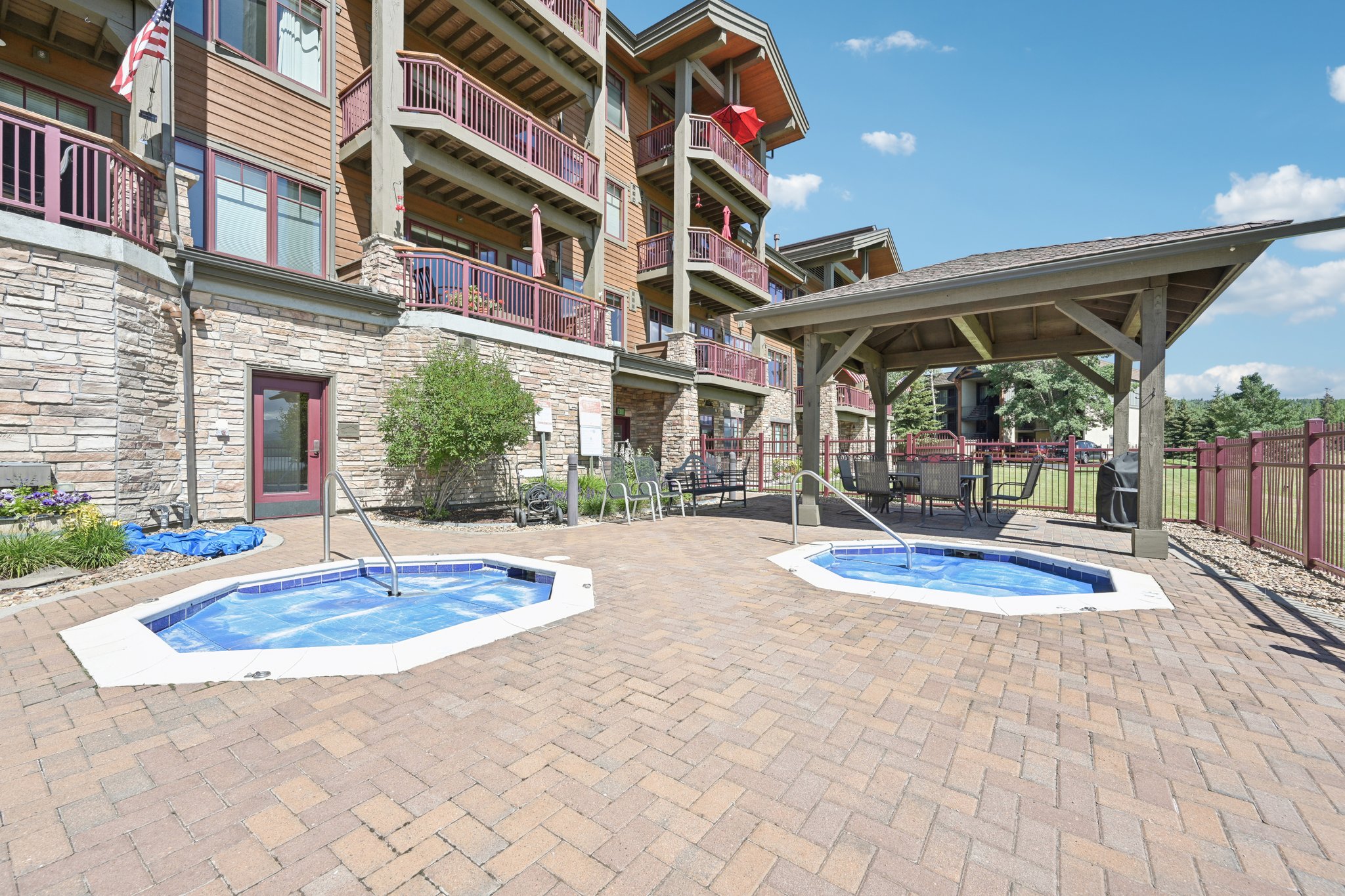 9000 Divide 101-053.jpg