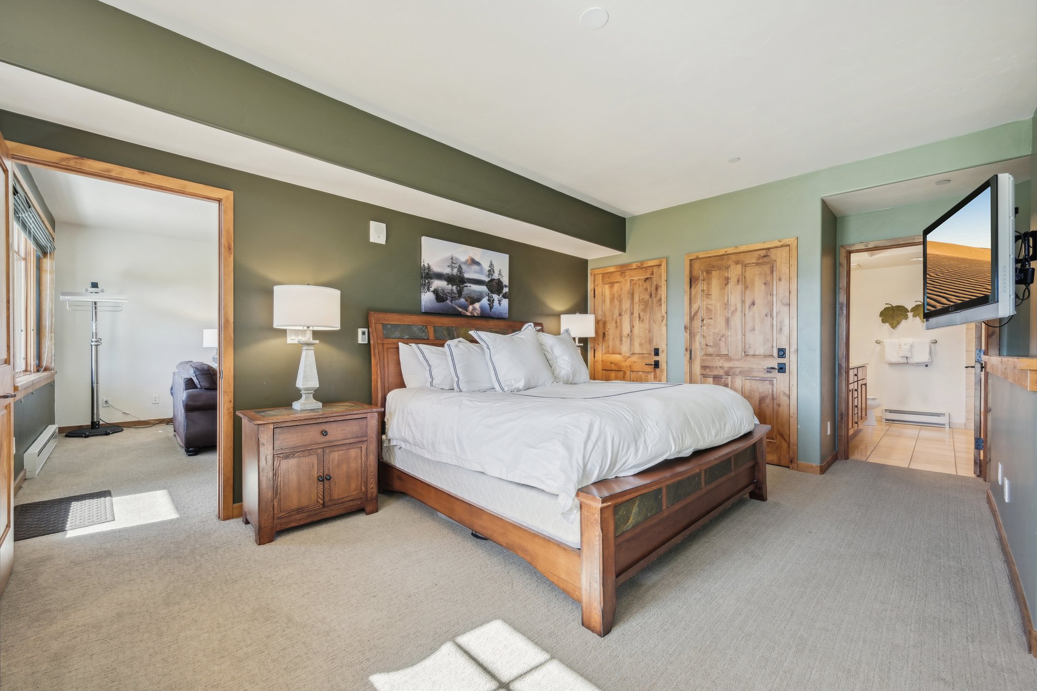 9000 Divide 101-018r.jpg