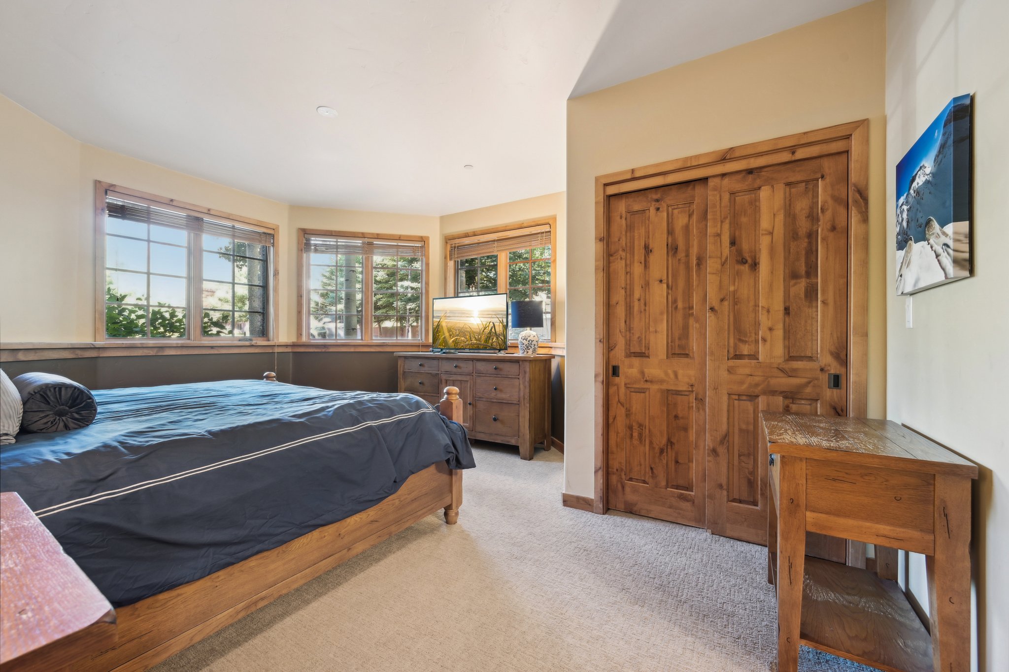 9000 Divide 101-023r.jpg