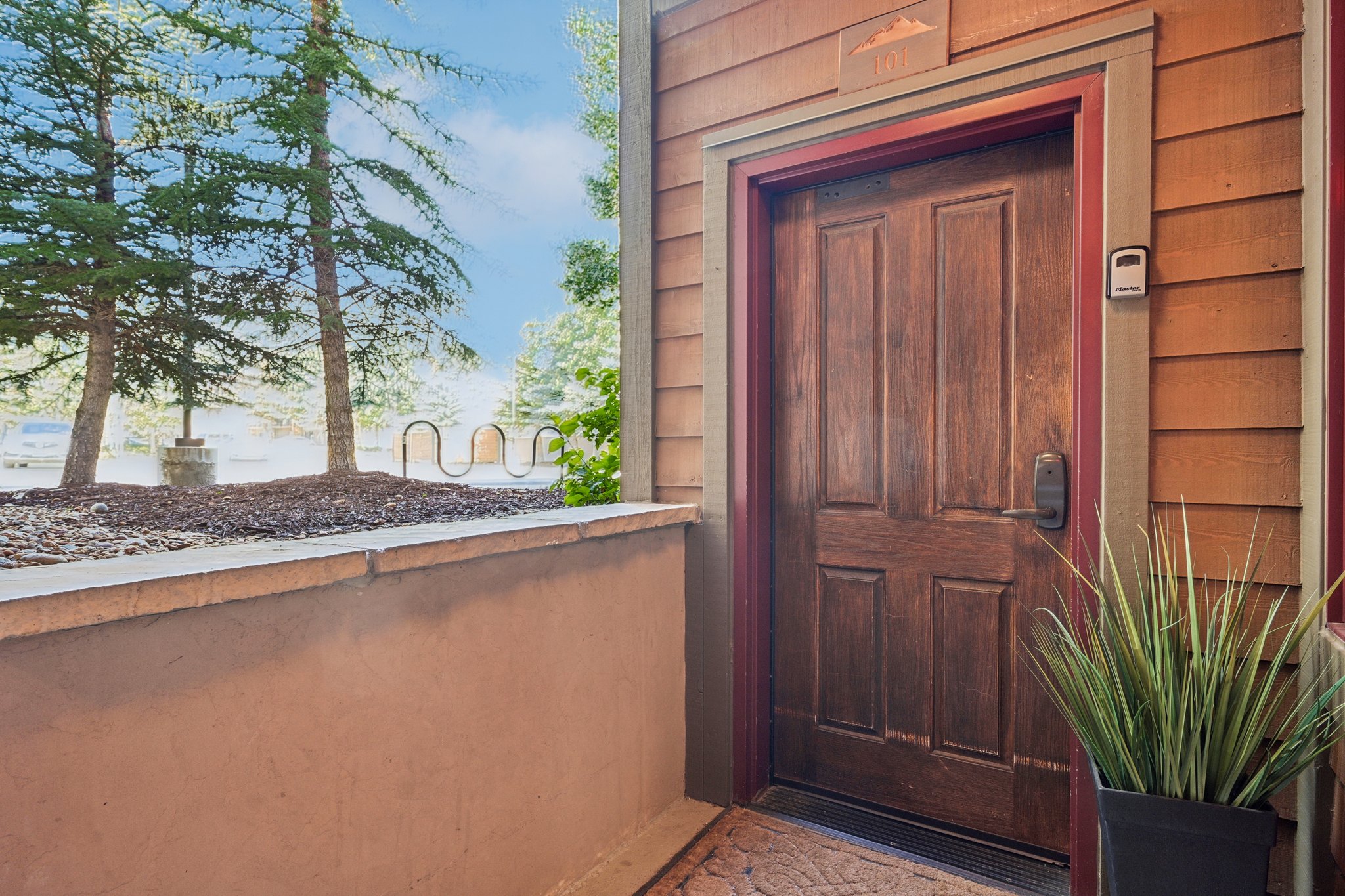 9000 Divide 101-027r.jpg