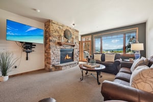 9000 Divide 101-005r.jpg