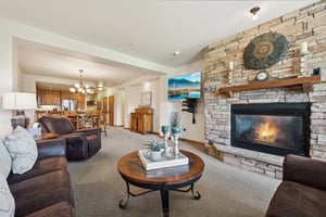 9000 Divide 101-007r.jpg