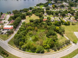  1101 Cypress Gardens Blvd, Winter Haven, FL 33884, US Photo 7
