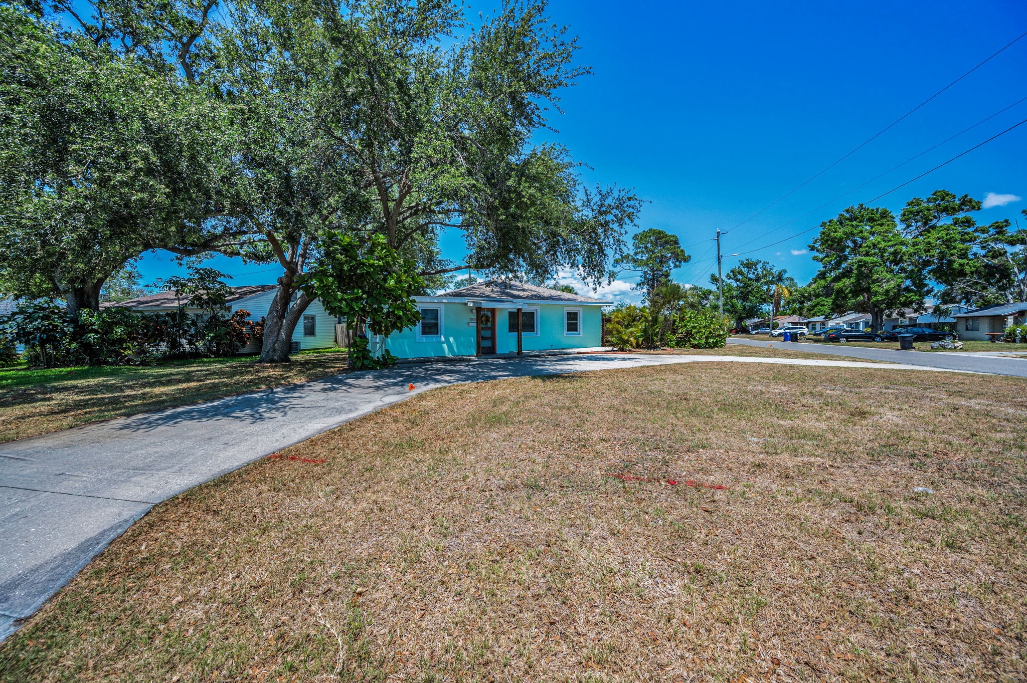 Front Exterior5