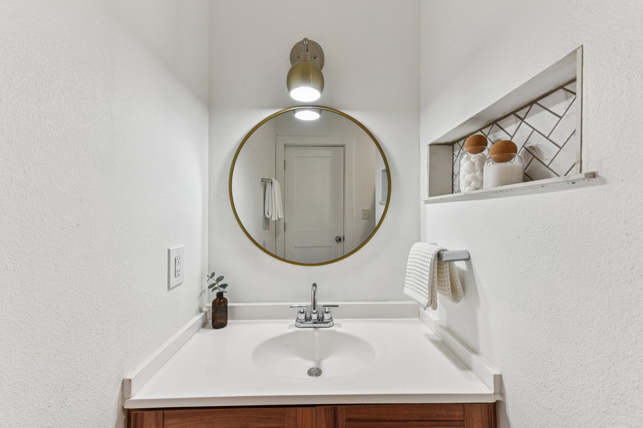 Manlove St-S1312-022.jpg