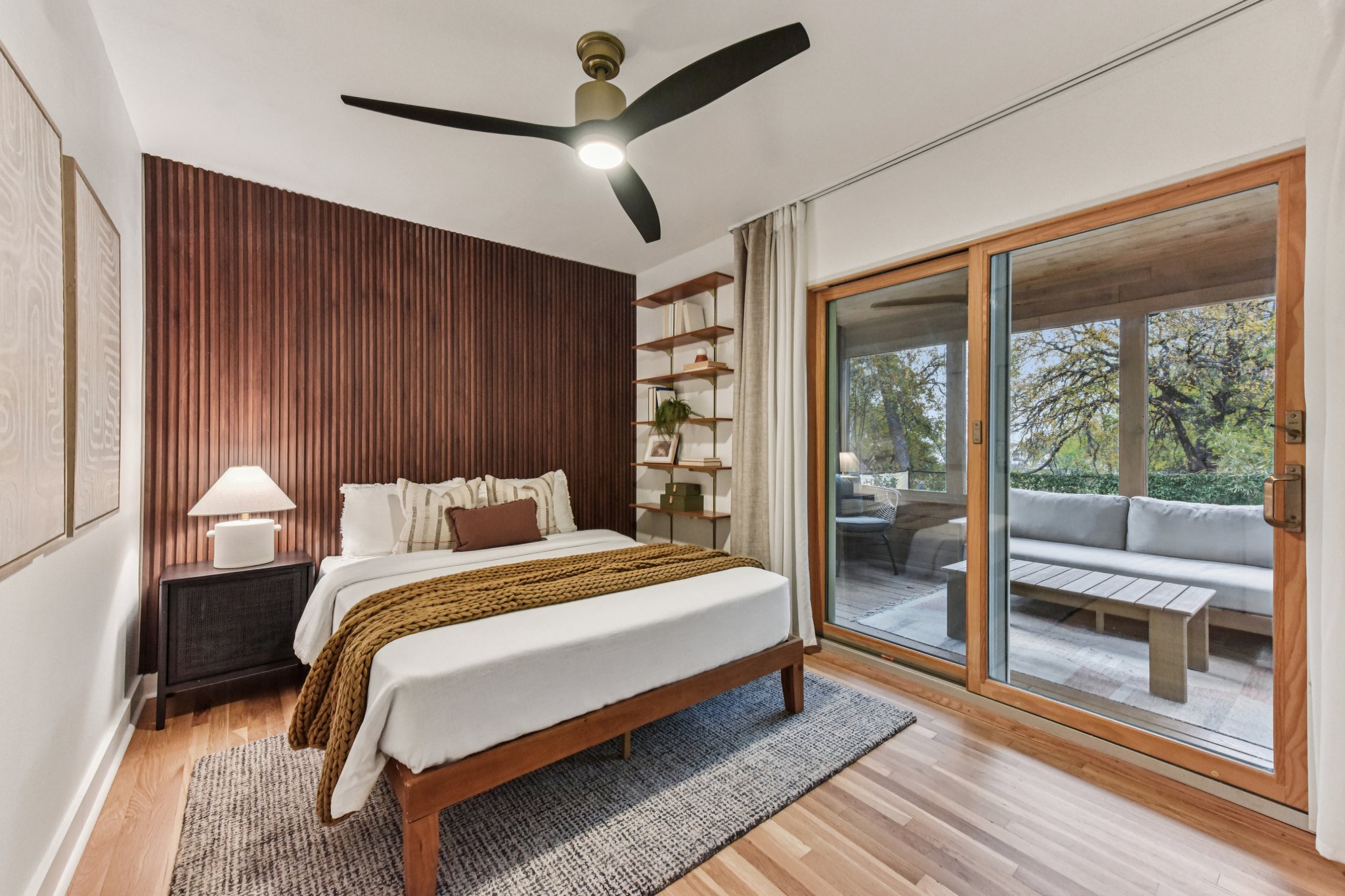 Manlove St-S1312-034.jpg