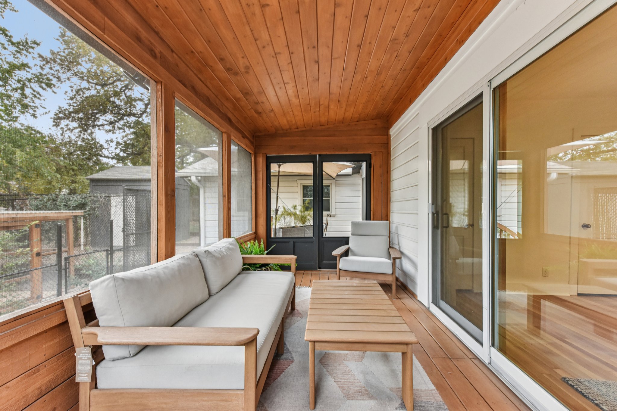 Manlove St-S1312-038.jpg