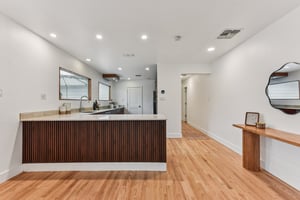 Manlove St-S1312-010.jpg