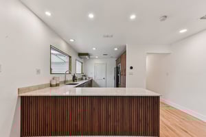 Manlove St-S1312-016.jpg