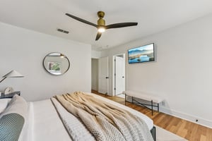 Manlove St-S1312-026.jpg