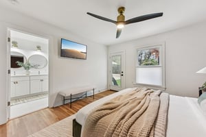 Manlove St-S1312-027.jpg