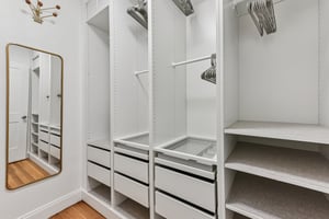 Manlove St-S1312-030.jpg