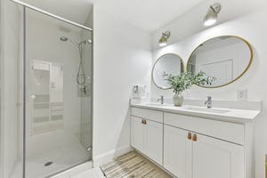 Manlove St-S1312-031.jpg