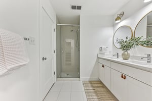 Manlove St-S1312-032.jpg