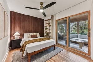 Manlove St-S1312-034.jpg